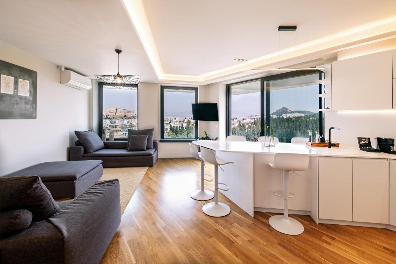 Upscale Luxury Living In Acropolis By Neuvel Apartment Athena Bagian luar foto